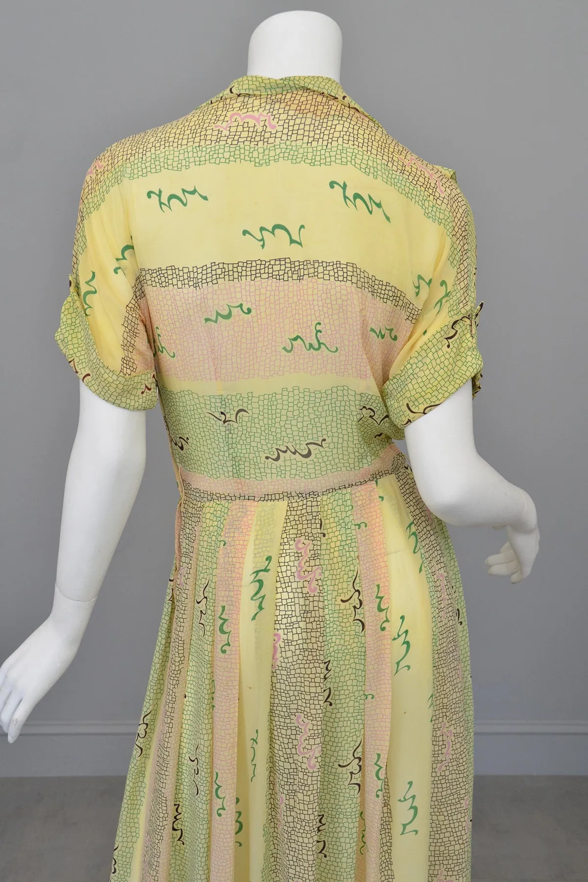 1940s Sketchy Novelty Print Spring Dress