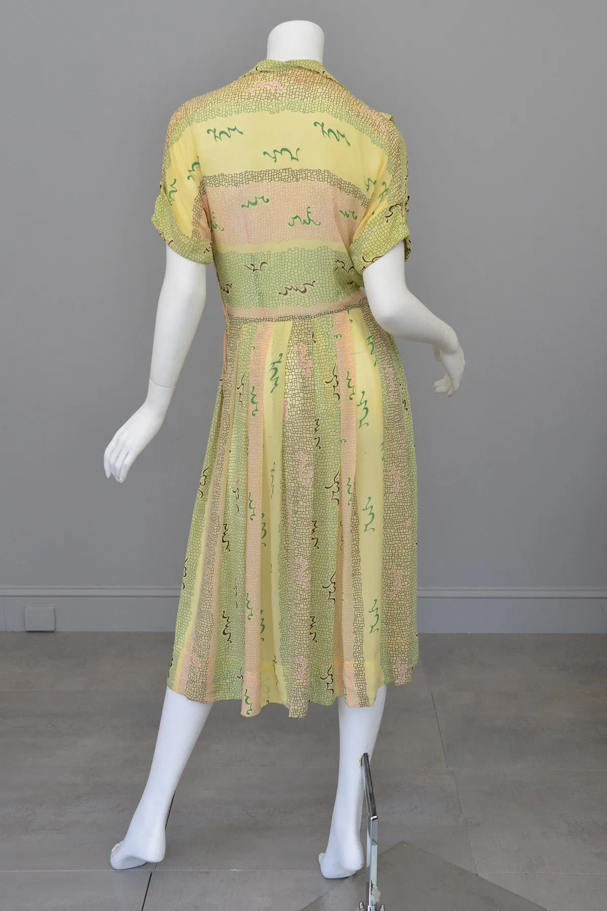 1940s Sketchy Novelty Print Spring Dress