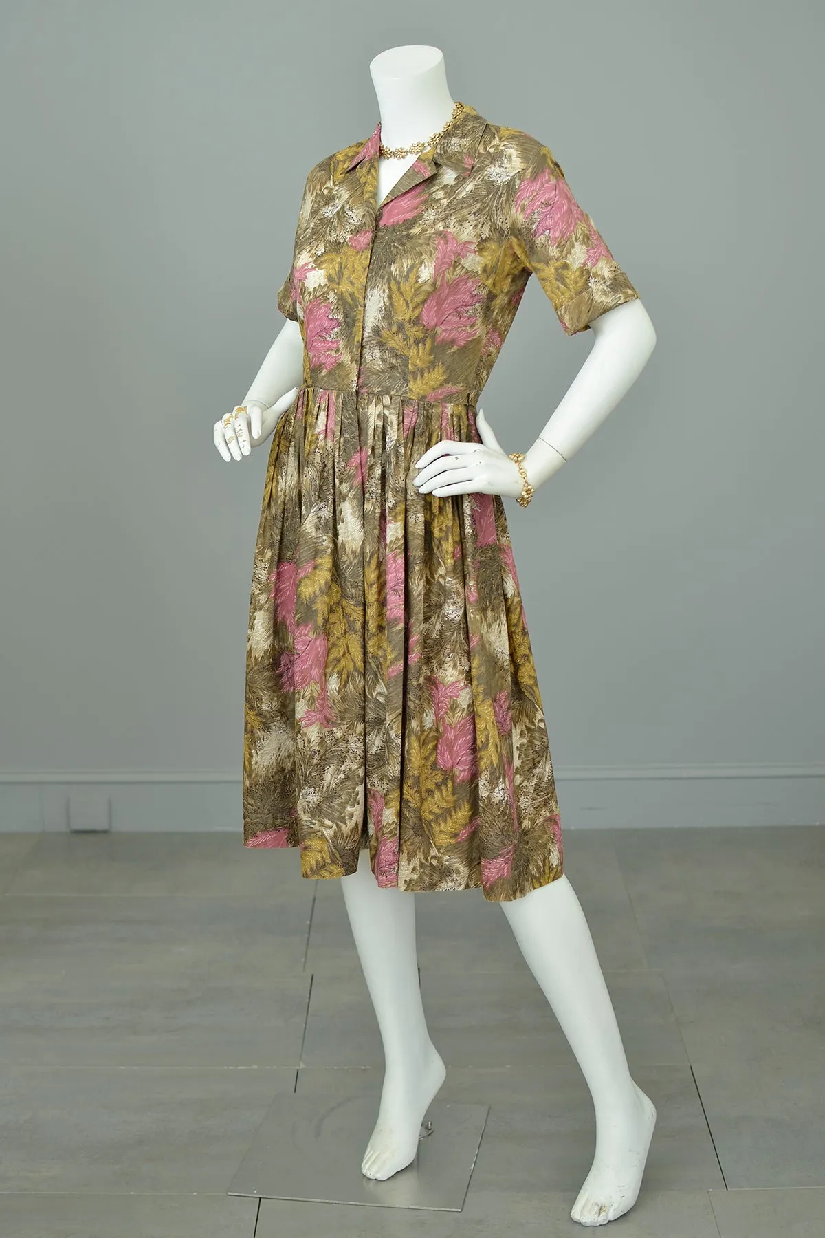 1950s Taupe Gold Pink Feathery Leaf Novelty Print Shirtwaist Dress