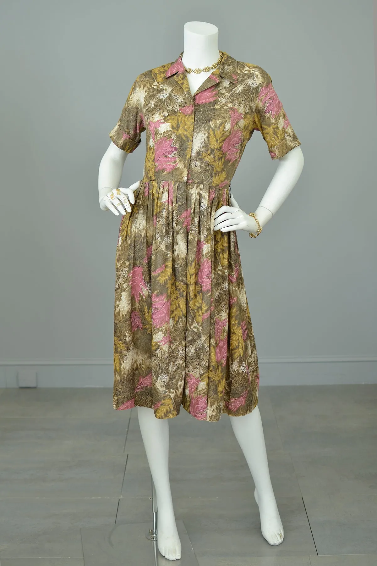 1950s Taupe Gold Pink Feathery Leaf Novelty Print Shirtwaist Dress