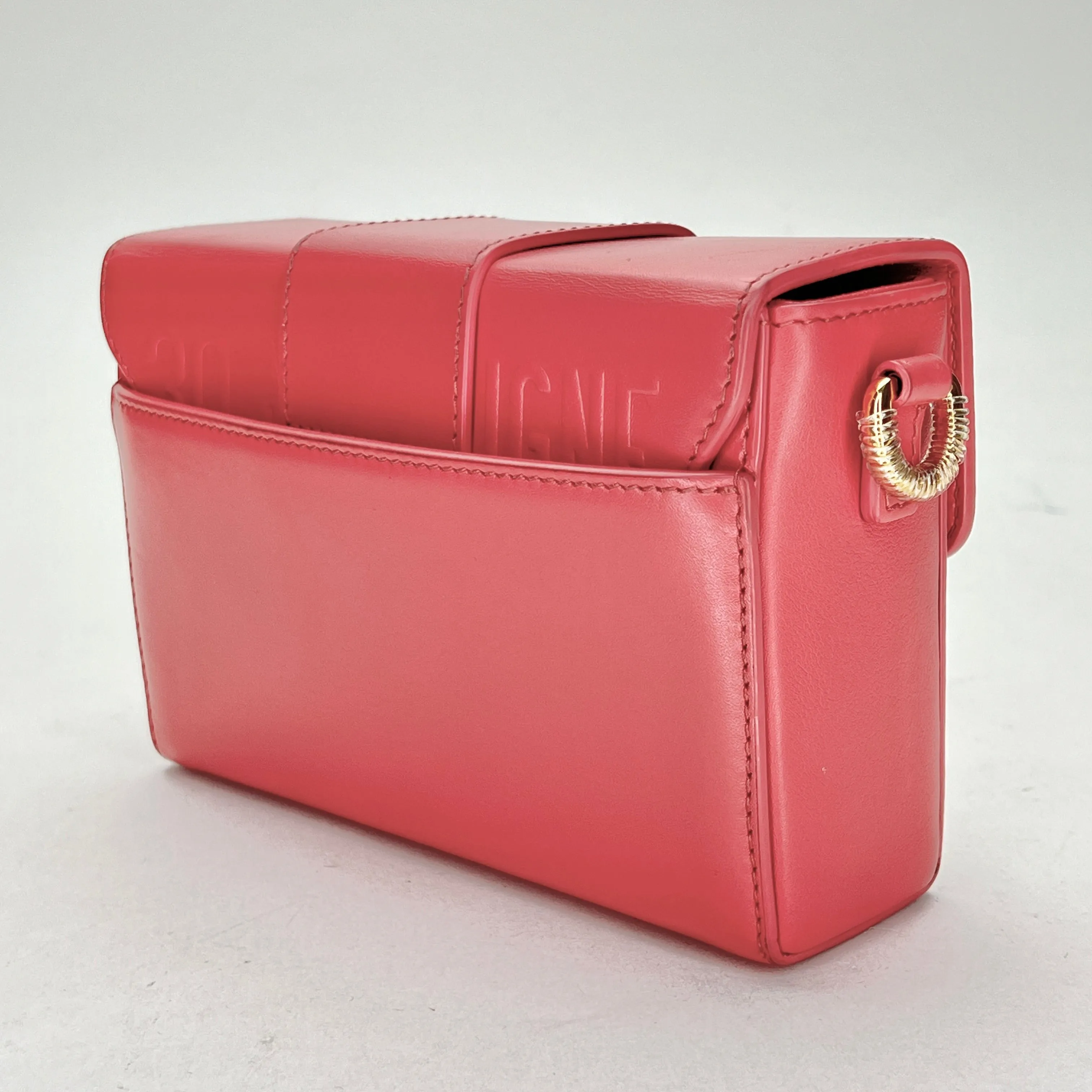 30 Montaigne Box Pink Crossbody Bag in Calfskin, Gold hardware