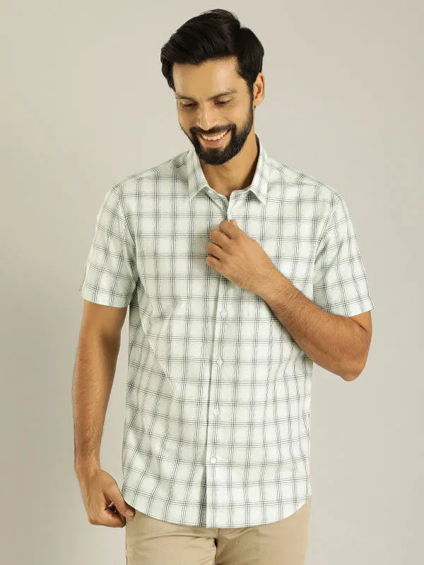 Men Checked Half Sleeve Cotton Shirt