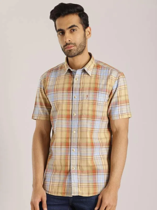 Men Checked Half Sleeve Cotton Shirt