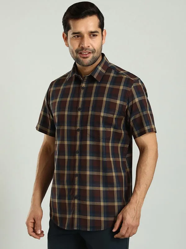 Men Checked Half Sleeve Cotton Shirt