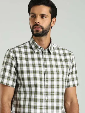 Men Checked Half Sleeve Cotton Shirt