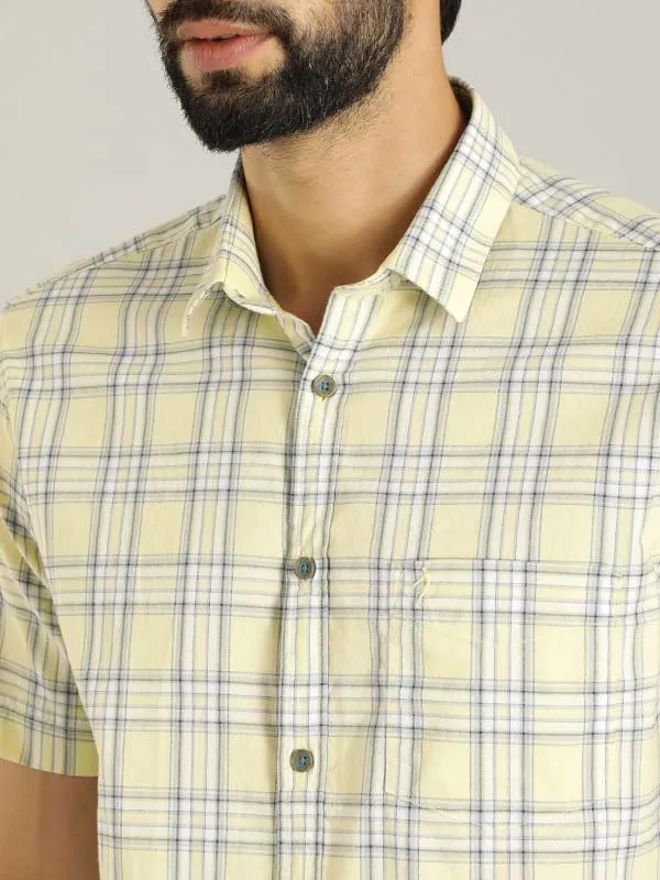 Men Checked Half Sleeve Cotton Shirt