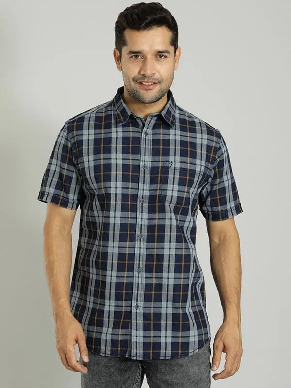 Men Checked Half Sleeve Cotton Shirt