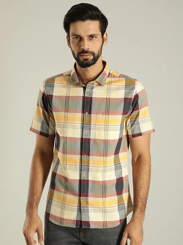 Men Checked Half Sleeve Cotton Shirt