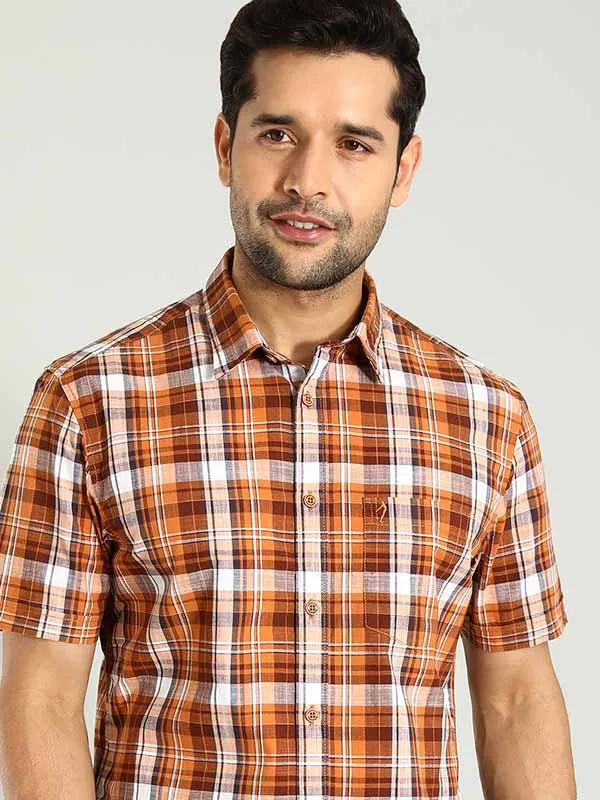 Men Checked Half Sleeve Cotton Shirt