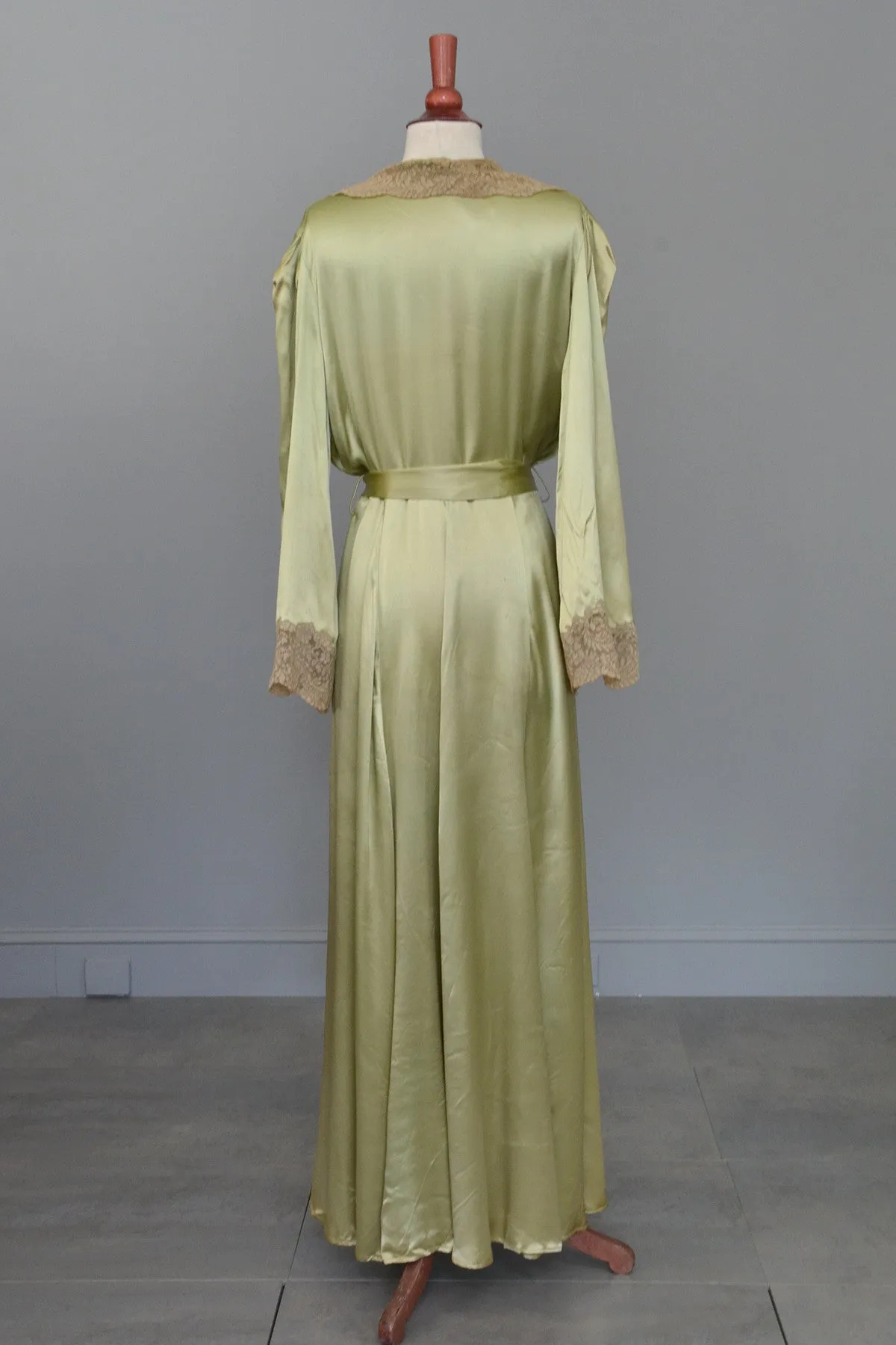 Vintage Avocado Green Satin and Lace Robe